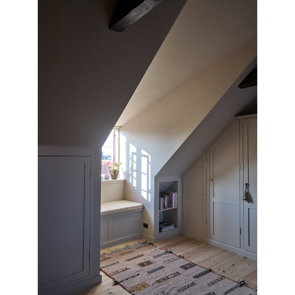 Farrow & Ball Oxford Stone No.264 paint in a lifestyle setting