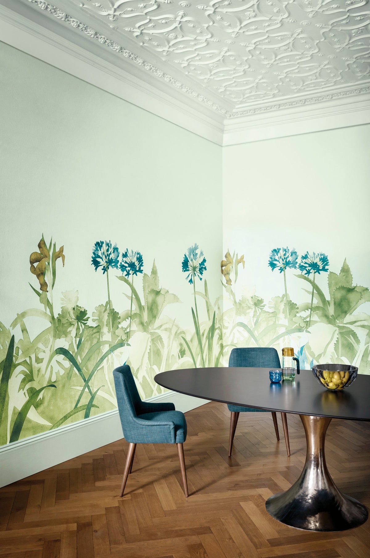 Paint & Paper Library Aloe Walk wallpaper lifestyle image 1