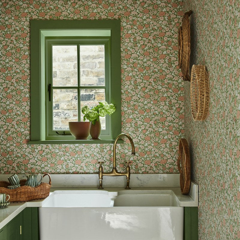 Little Greene Spring Flowers wallpaper in Garden — detail