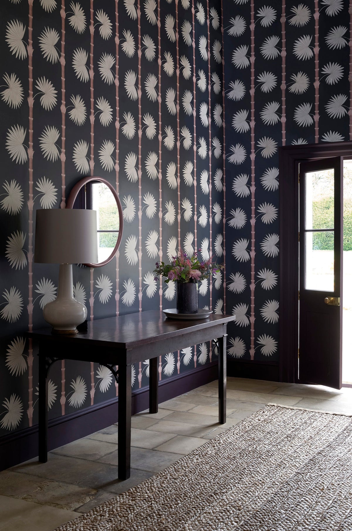Paint & Paper Library Hardy Palm wallpaper lifestyle image 1