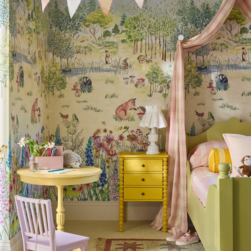 Little Greene Potter's Woodland wallpaper in Spring — room view