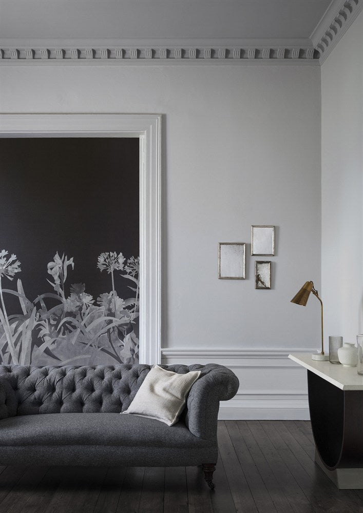 Paint & Paper Library Perse Grey 141 lifestyle – Cotton I, II and Aloe Walk - Perse Grey