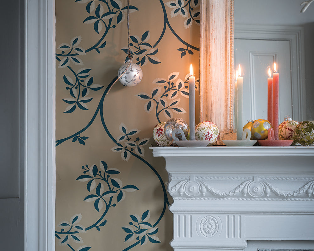 Farrow & Ball Ringwold Wallpaper room inspiration 2
