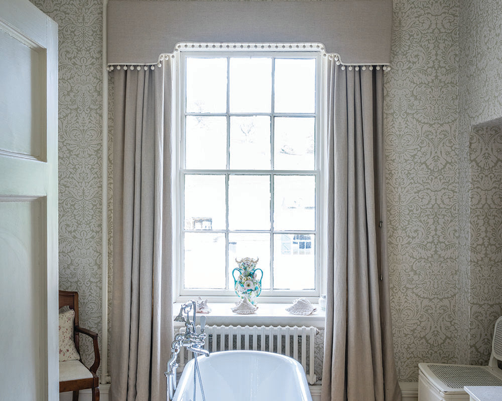 Farrow & Ball Silvergate Wallpaper room inspiration 2
