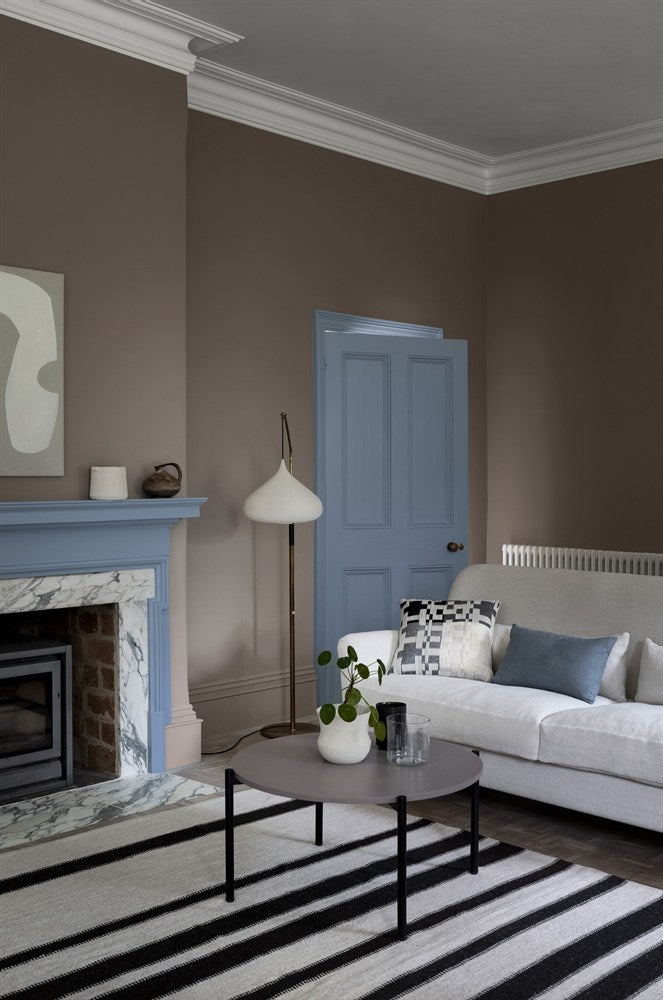 Paint & Paper Library Bluebird 651 lifestyle – Flat Light, Yesterday's Flower, Bluebird