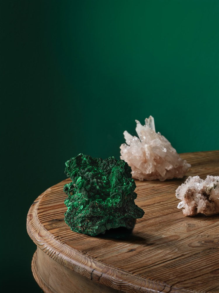 Paint & Paper Library Malachite 713 lifestyle – Malachite - Jewel