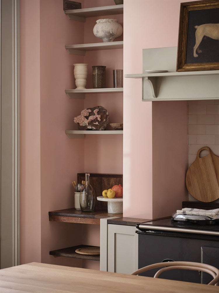 Paint & Paper Library Slate II 162 lifestyle – Rose Cluster, Slate II, New Black - 2