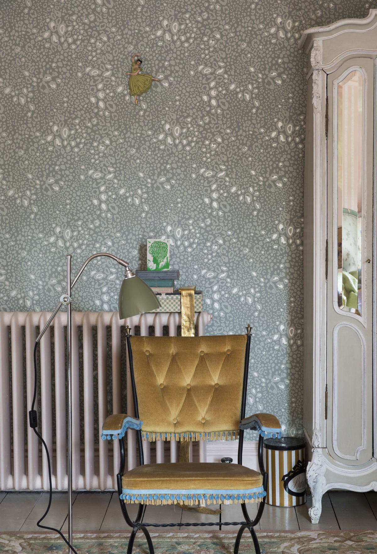 Farrow & Ball Ocelot Wallpaper room inspiration