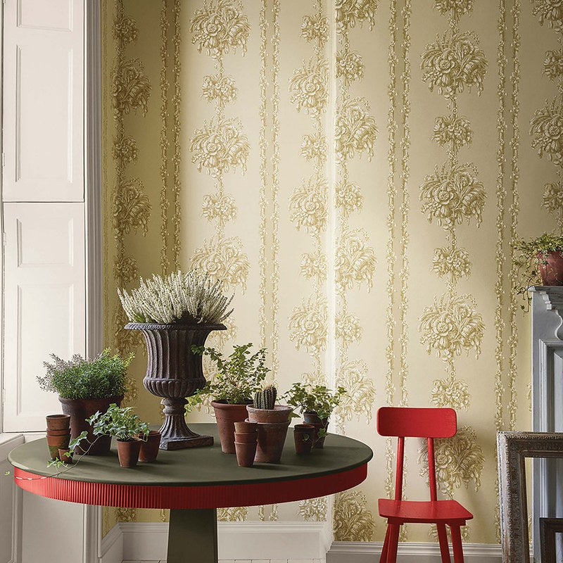 Little Greene Chelsea Bridge wallpaper — lifestyle image 08