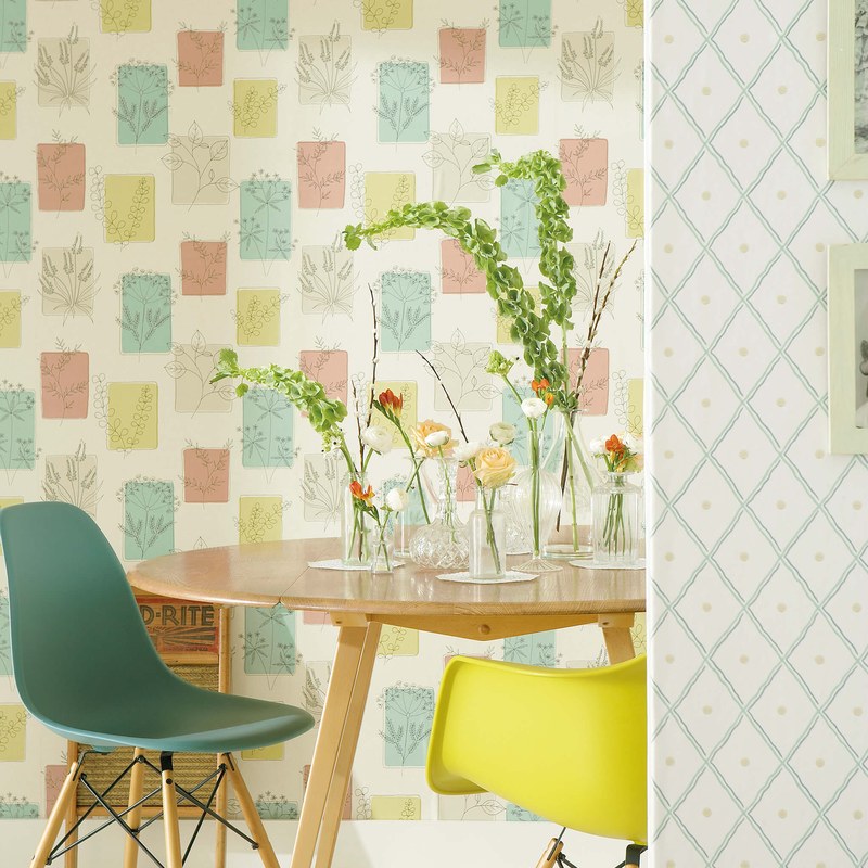 Little Greene Herbes wallpaper in Cocktail — room view